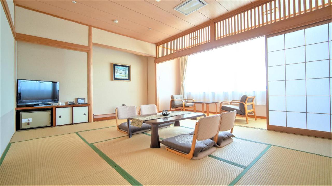 Hotel Chres Kōchi Exterior foto