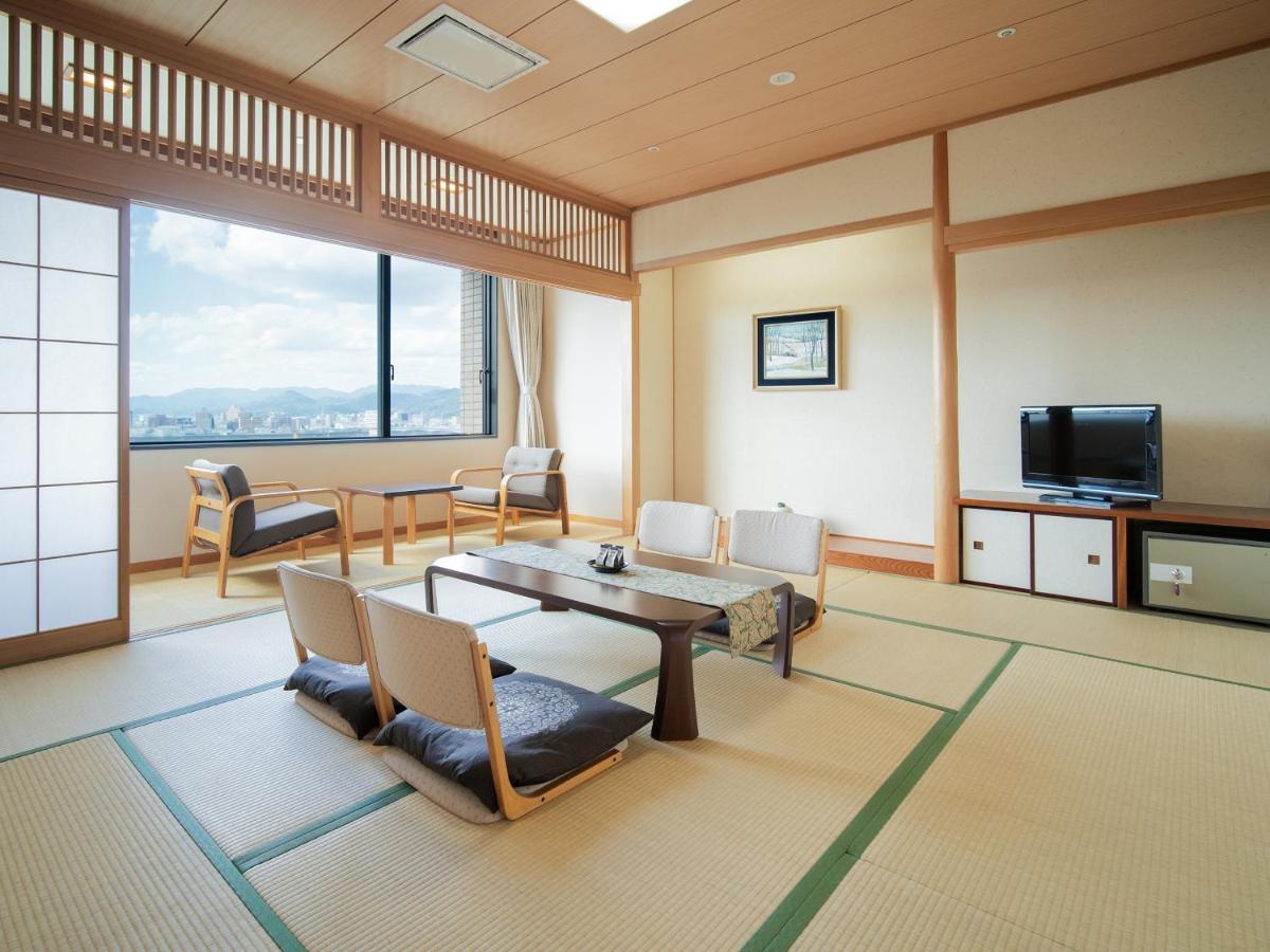 Hotel Chres Kōchi Exterior foto